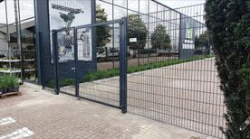 Ammerländer Zaunbau Gitterzäune Drehflügeltore
