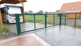 Ammerländer Zaunbau GmbH - Drehtoranlage