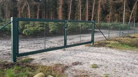Ammerländer Zaunbau Gitterzäune Drehflügeltore